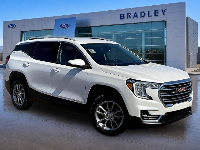 Used 2022 GMC Terrain SLT w/ LPO, Floor Liner Package