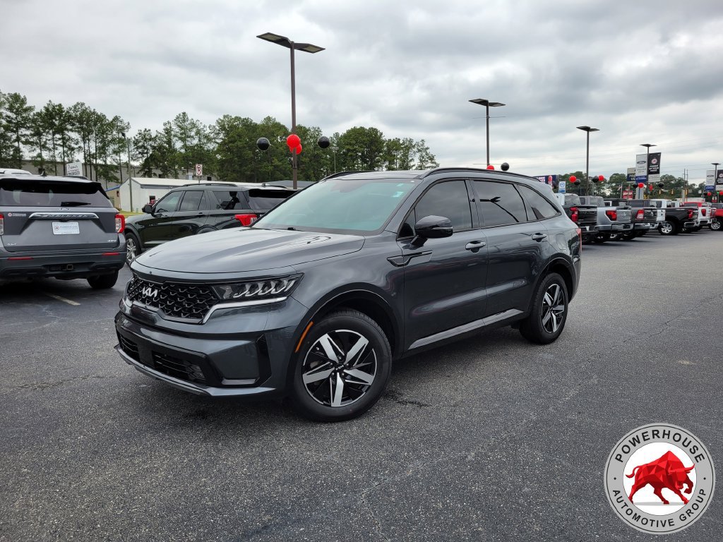Used 2023 Kia Sorento EX w/ Panoramic Sunroof Package FWD image 2