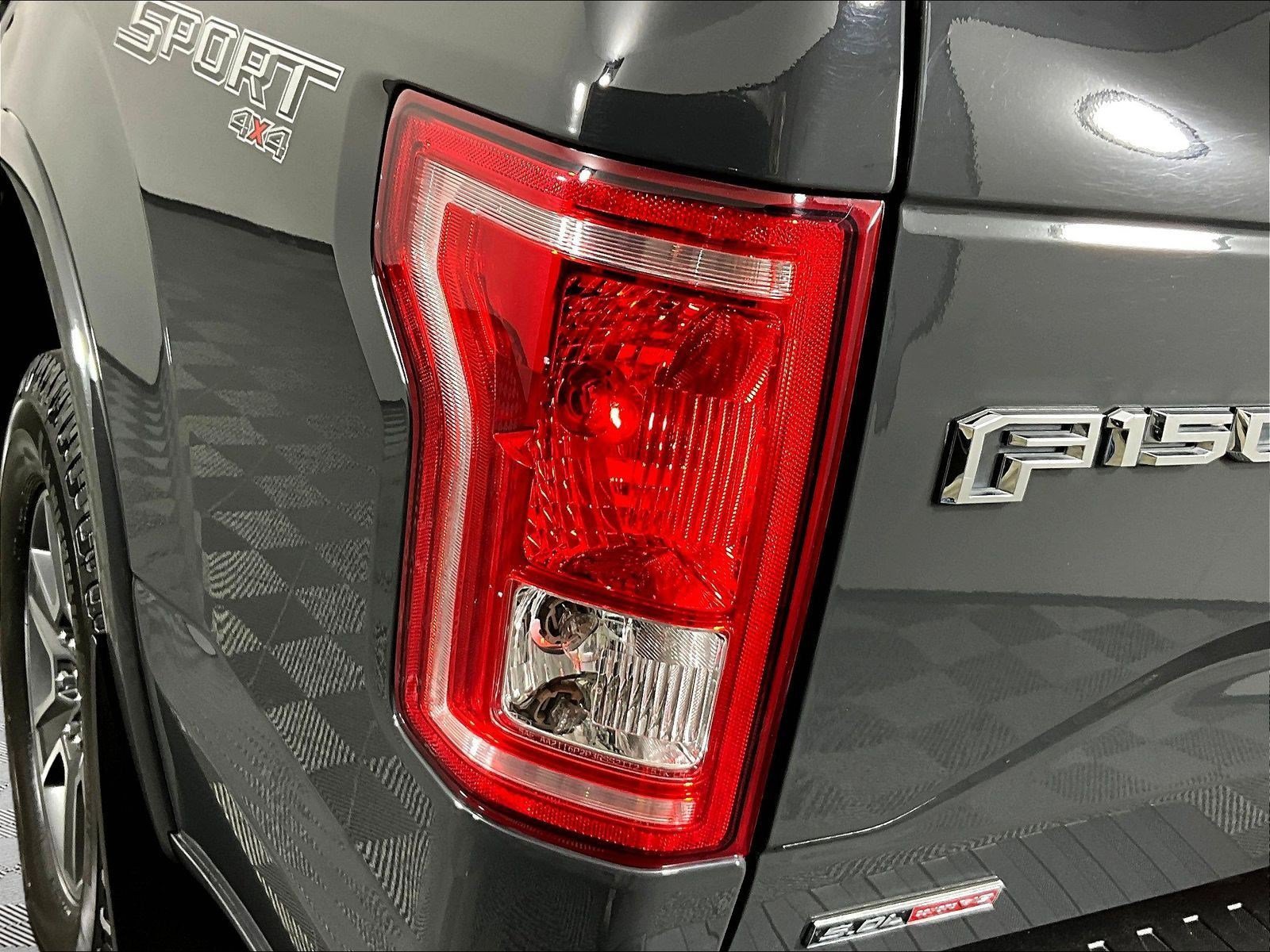 Used 2016 Ford F150 XLT w/ Equipment Group 302A Luxury AWD/4WD image 24