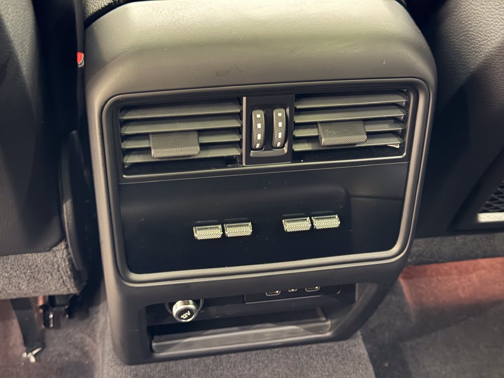 Certified 2026 Porsche Cayenne Coupe AWD/4WD image 24