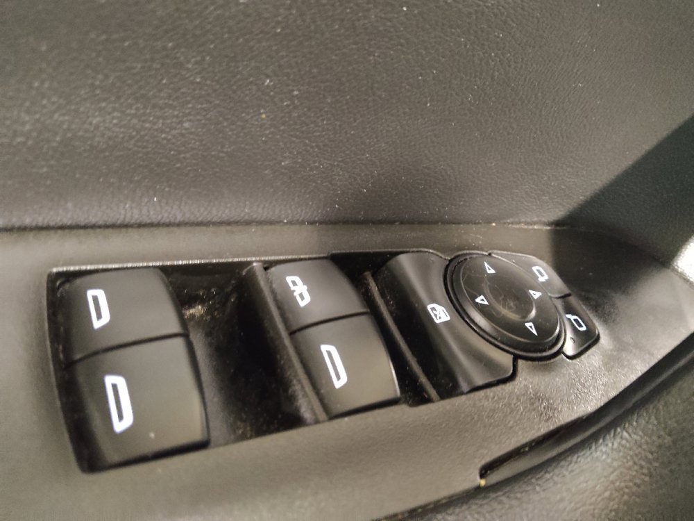 Used 2019 Chevrolet Blazer LT FWD image 27