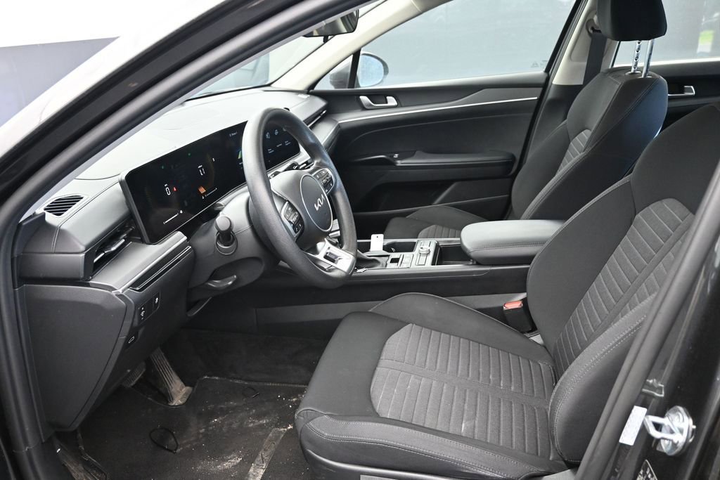 Used 2025 Kia K5 LXS FWD image 15