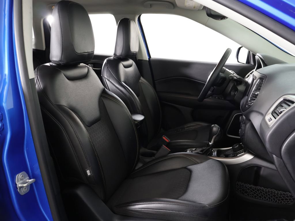 Used 2019 Jeep Compass Latitude AWD/4WD image 26