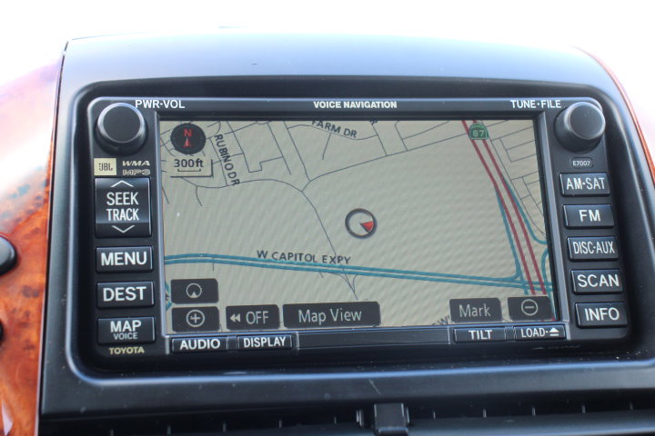 Used 2009 Toyota Sienna XLE image 26