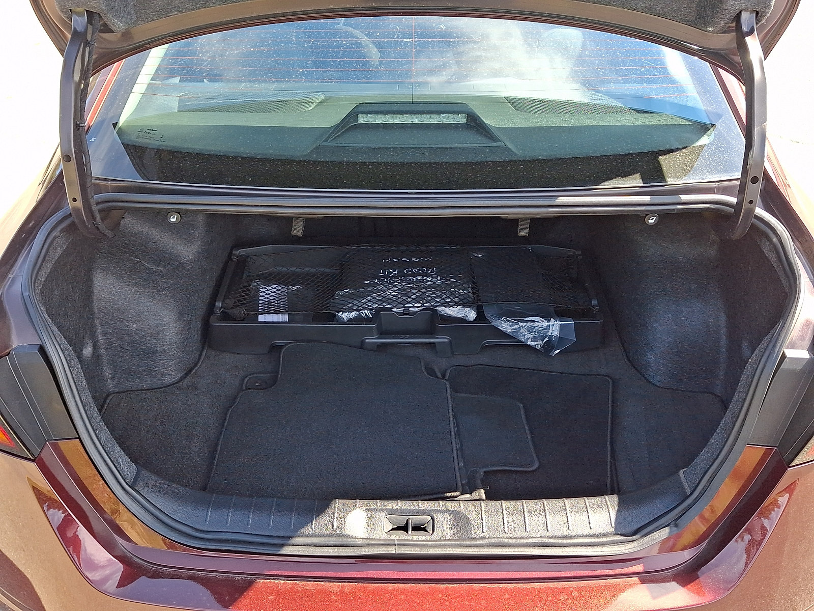 Used 2024 Nissan Altima 2.5 SV w/ SV Premium Package FWD image 28