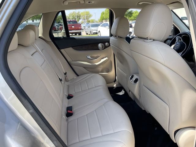 Used 2020 Mercedes-Benz GLC 300 image 25