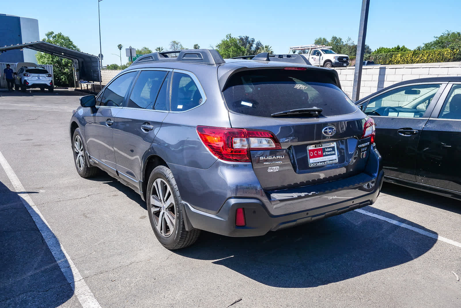 Used 2018 Subaru Outback 3.6R Limited image 18