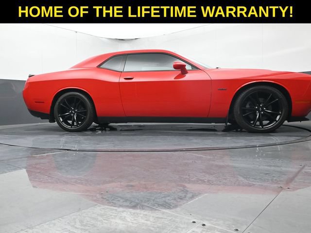 Used 2018 Dodge Challenger R/T w/ Blacktop Package RWD image 47