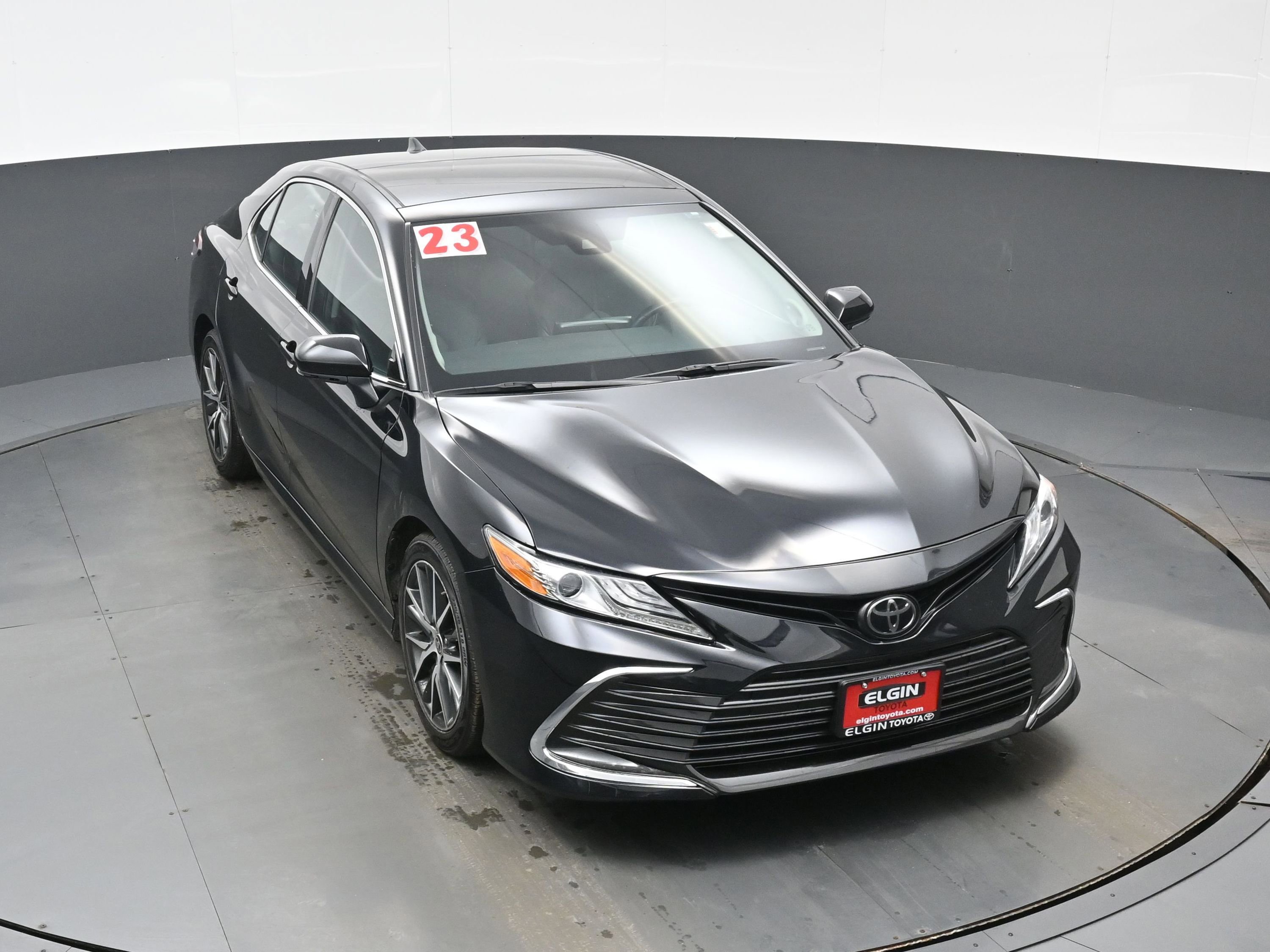Used 2024 Toyota Camry XLE FWD image 31
