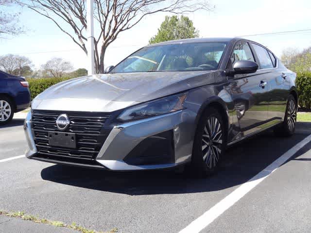 Used 2023 Nissan Altima 2.5 SV