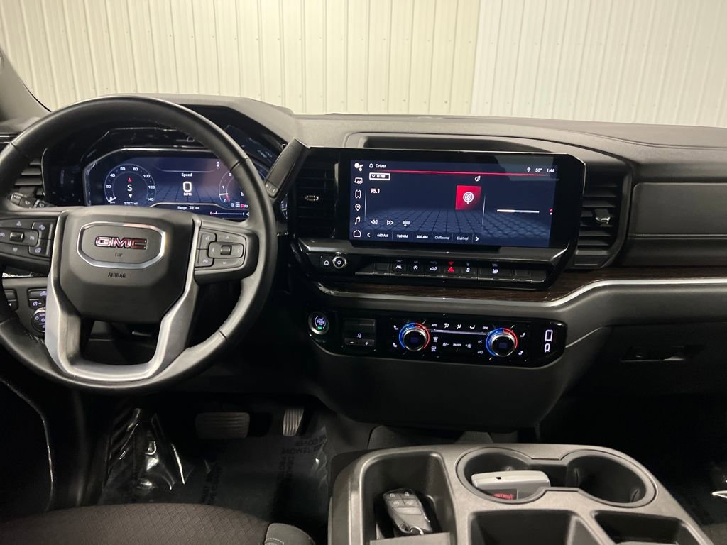 Certified 2023 GMC Sierra 1500 Elevation image 17