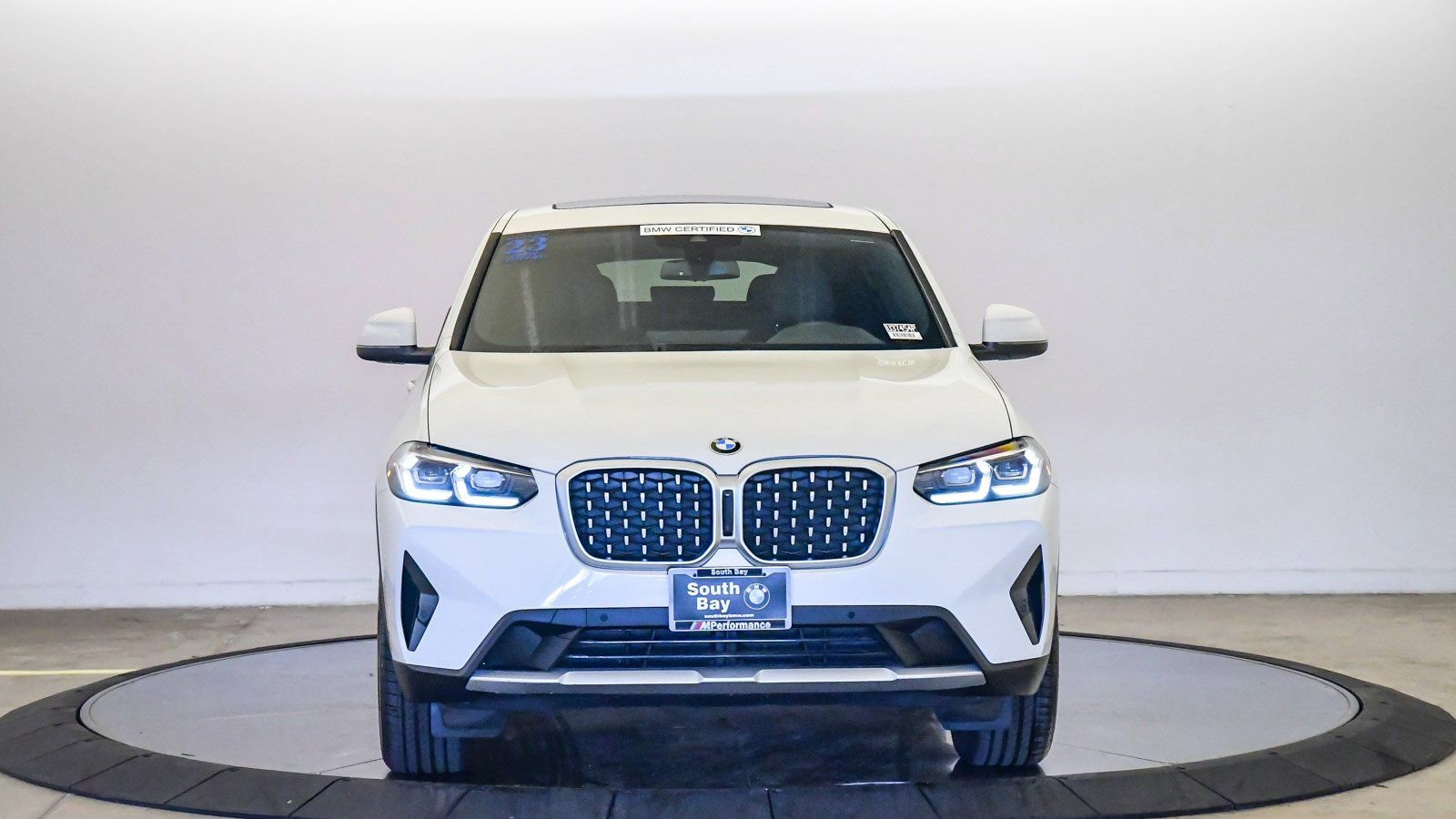 Certified 2023 BMW X4 xDrive30i w/ Convenience Package image 7