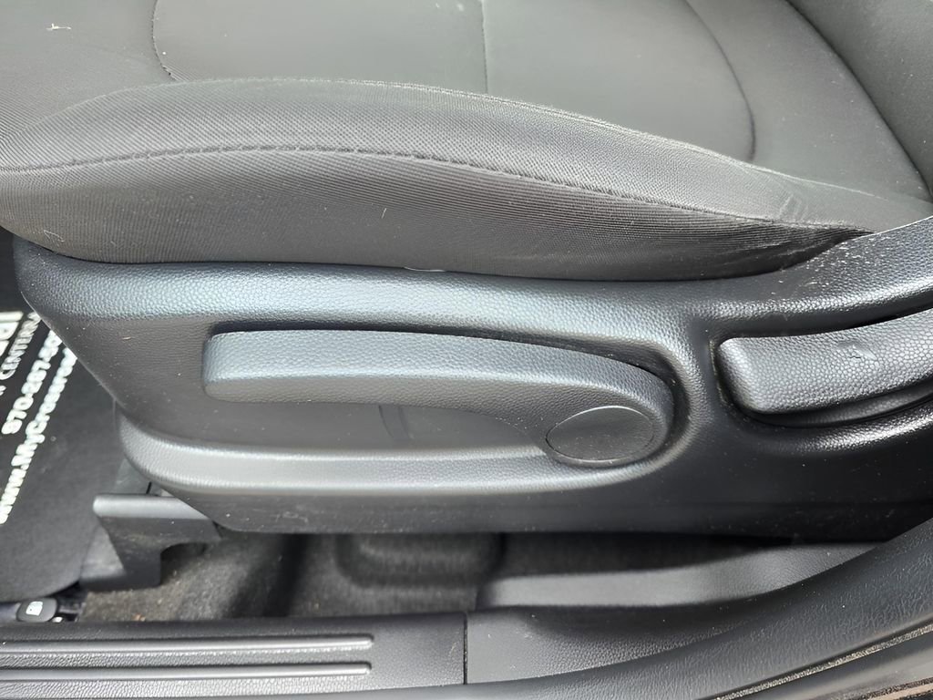 Used 2018 Kia Soul FWD image 13