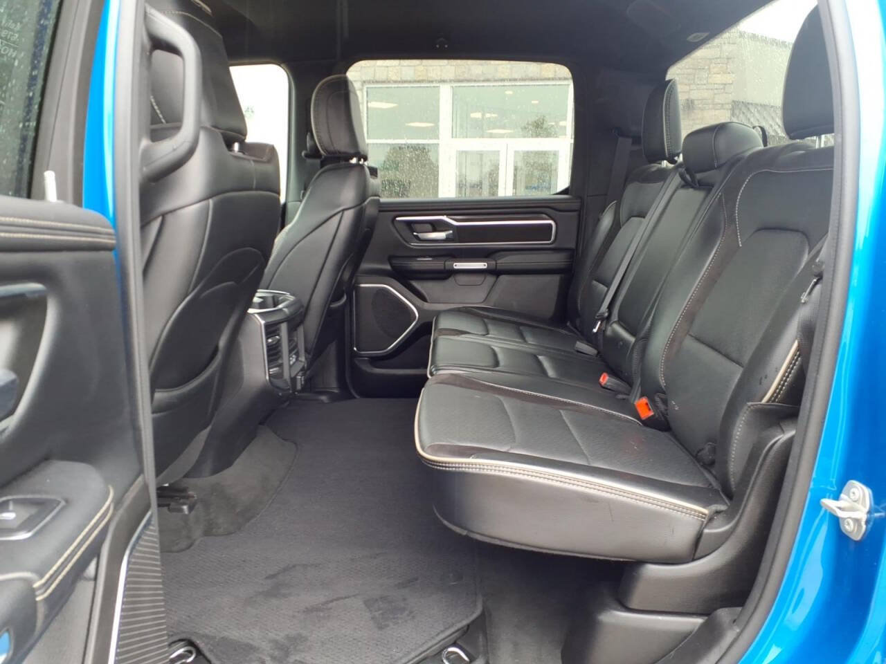 Used 2024 RAM 1500 Laramie AWD/4WD image 22