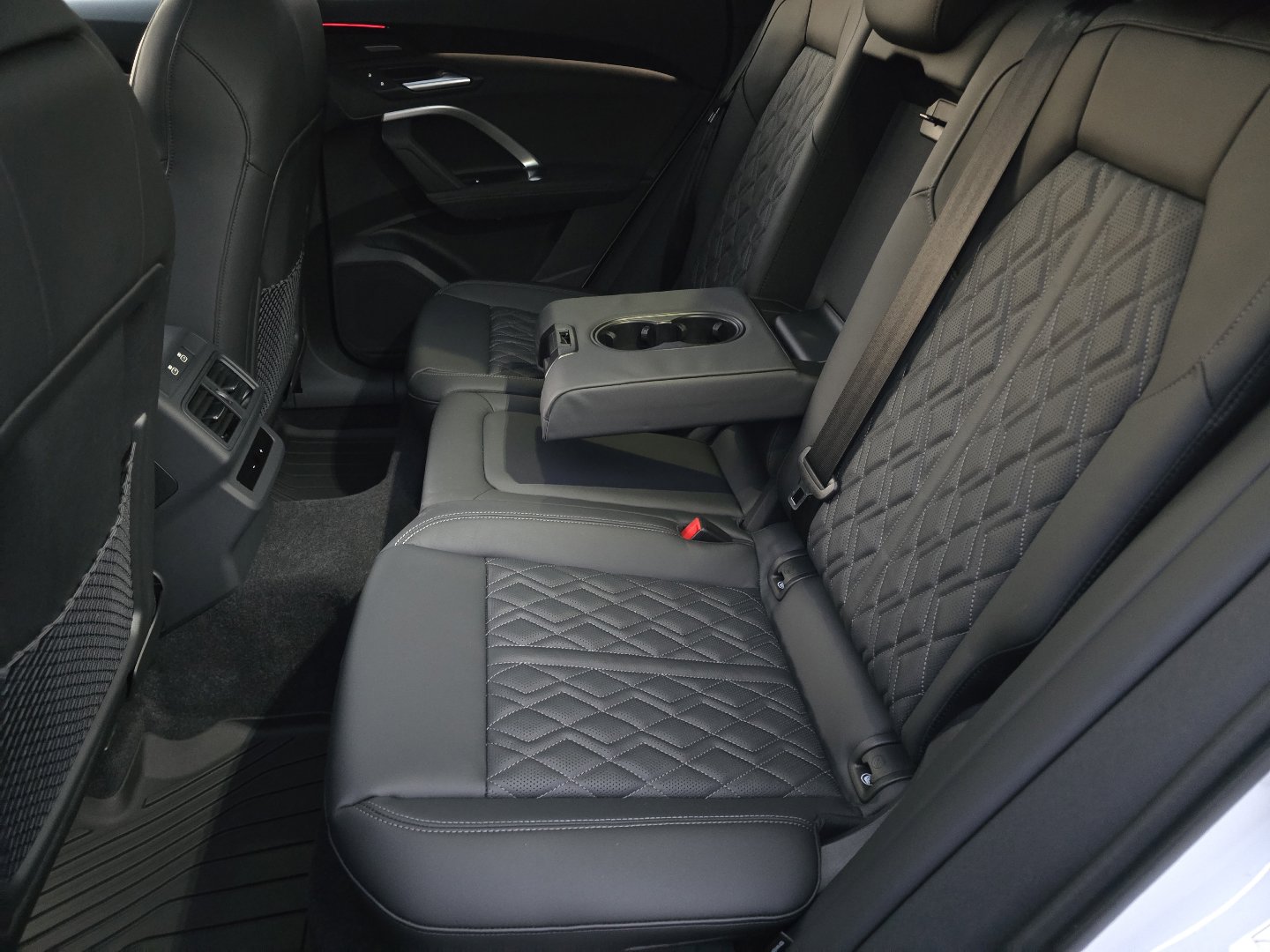 New 2025 Audi SQ5 Premium Plus image 34