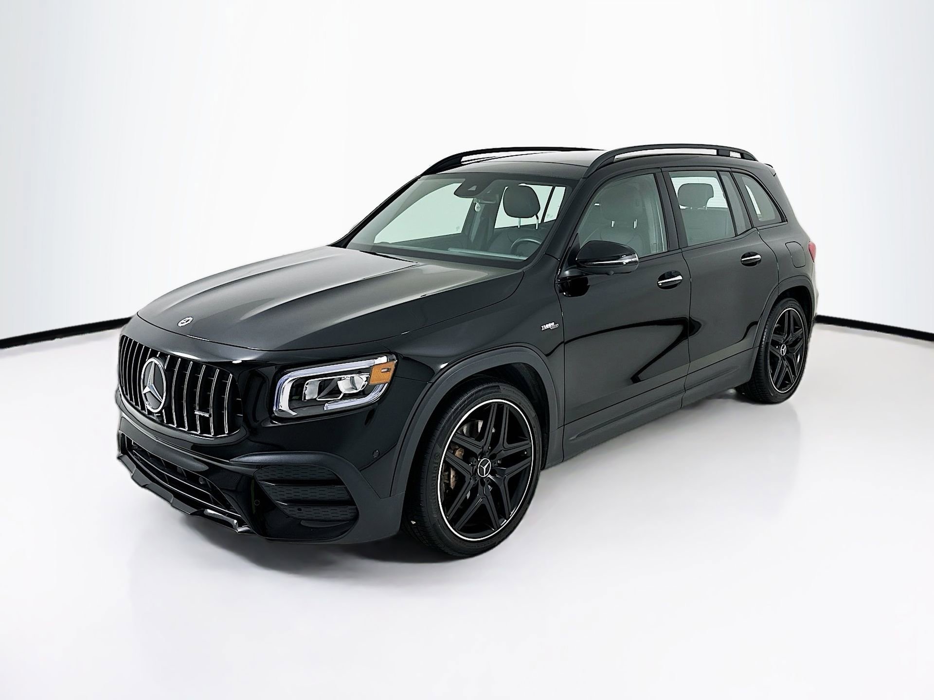 Used 2022 Mercedes-Benz GLB 35 AMG 4MATIC image 3