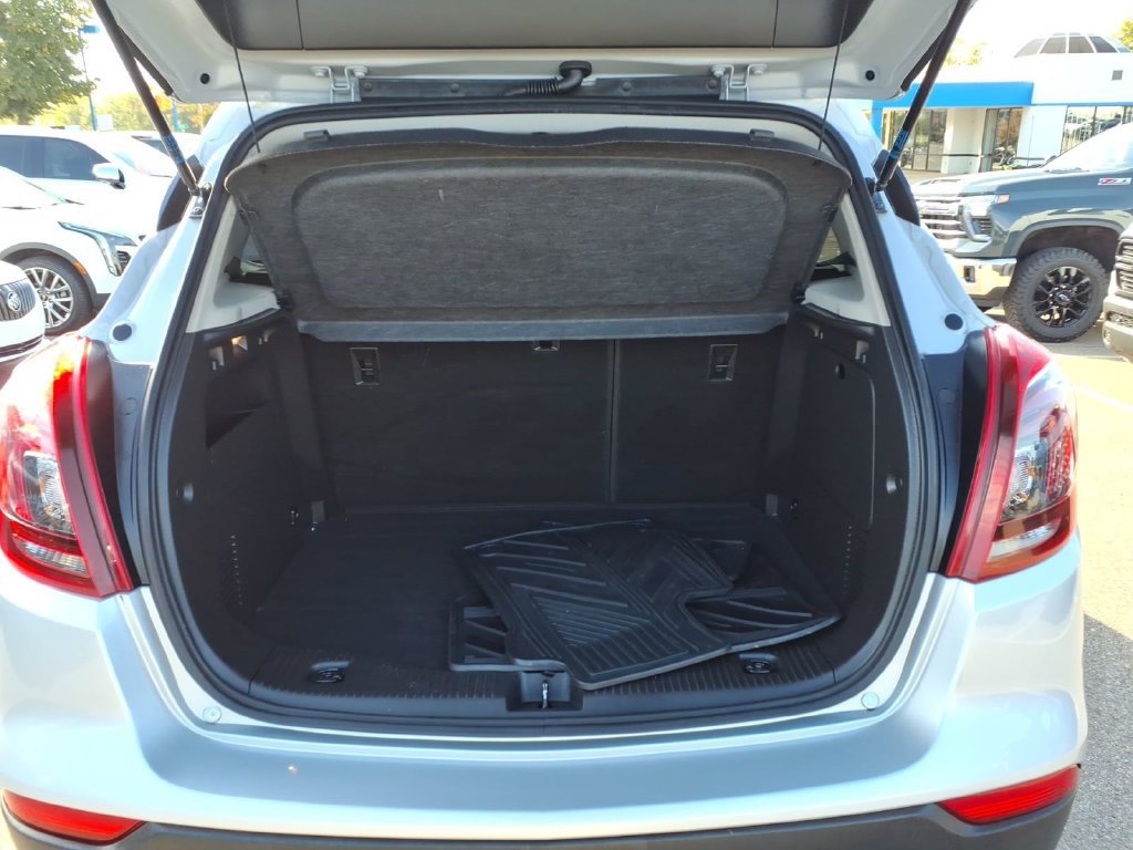 Certified 2022 Buick Encore Preferred w/ Safety Package AWD/4WD image 8