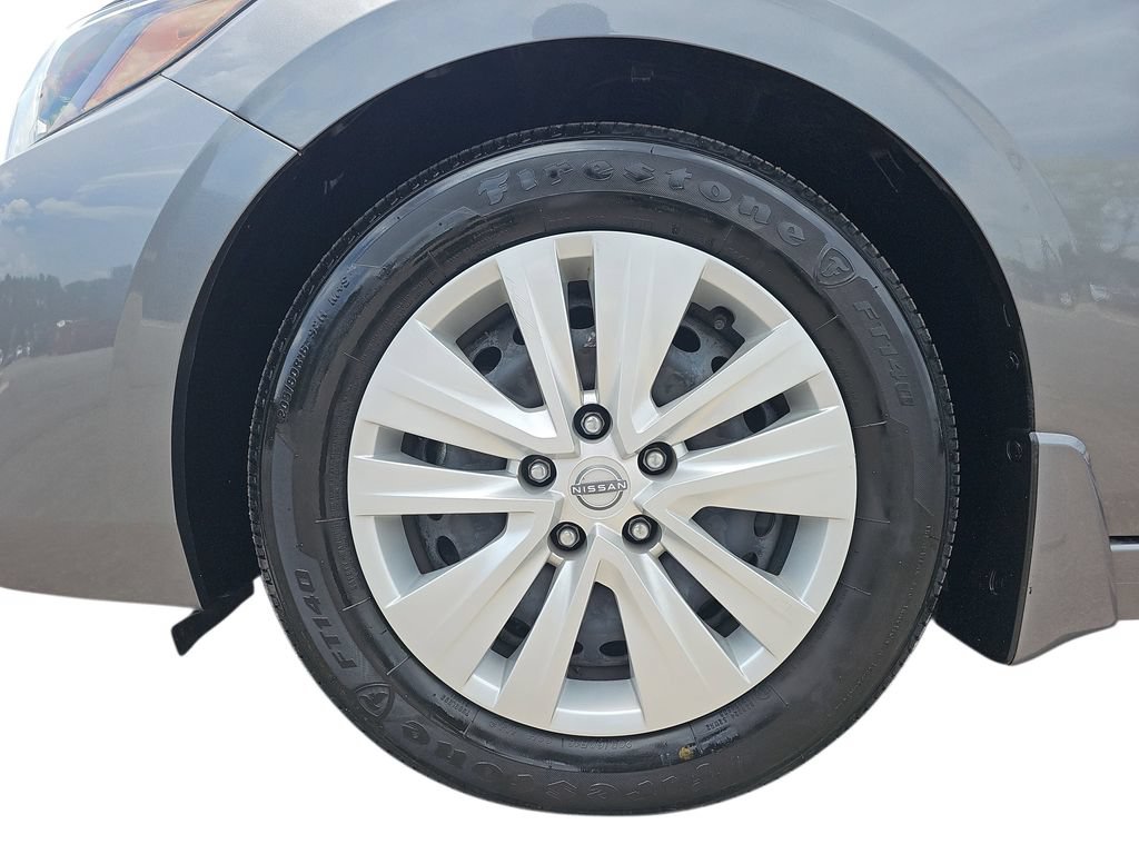 Used 2024 Nissan Sentra S FWD image 30