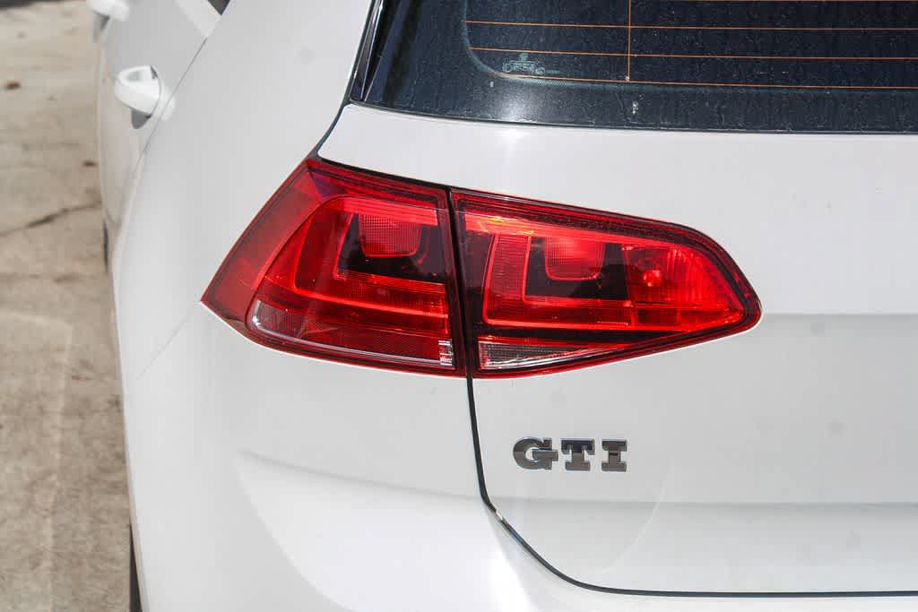 Used 2017 Volkswagen GTI 4-Door FWD image 7