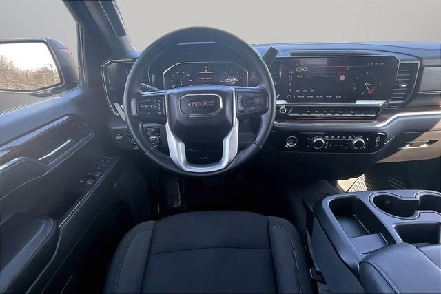 Used 2024 GMC Sierra 1500 Elevation AWD/4WD image 5