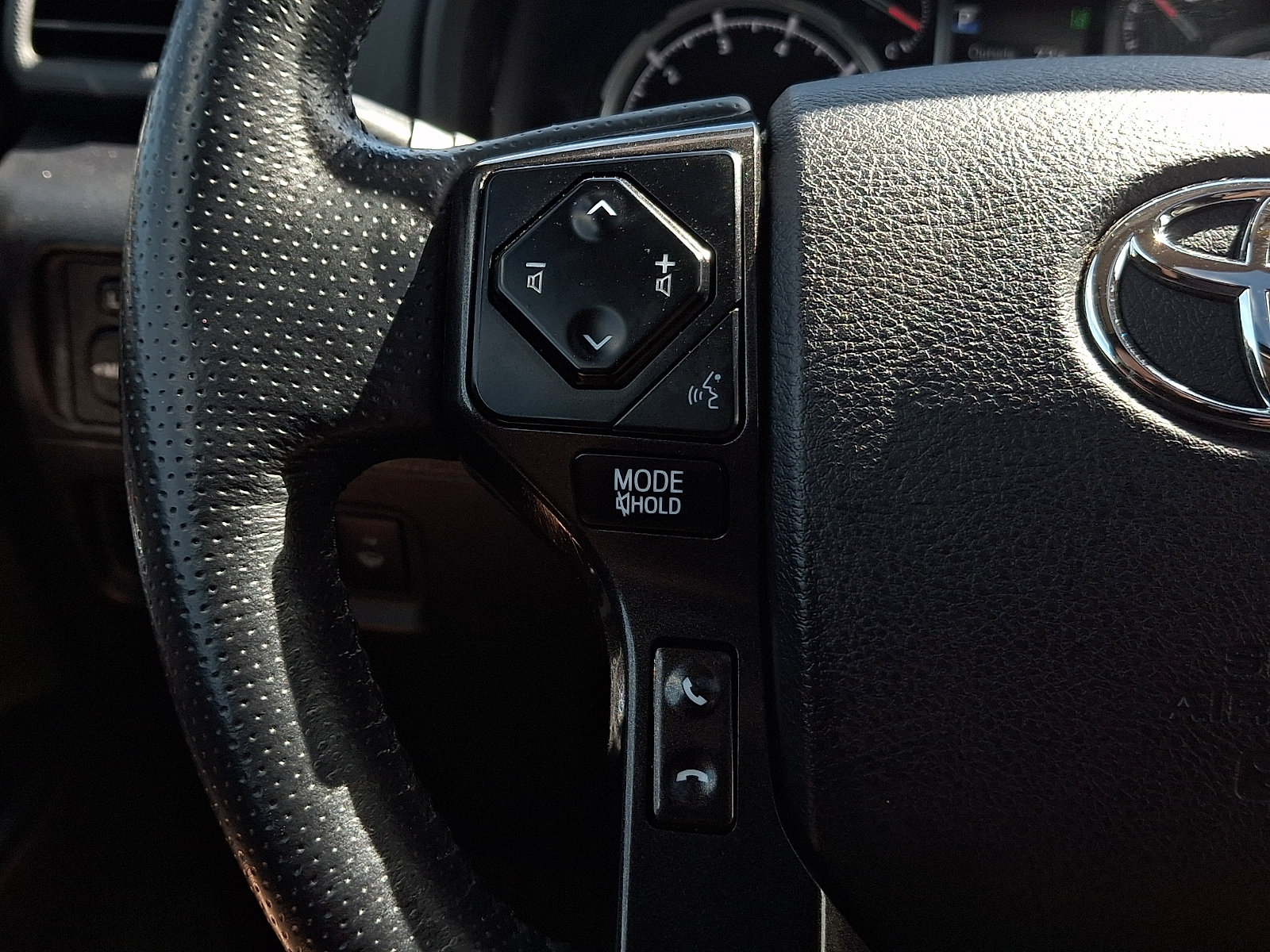 Used 2023 Toyota 4Runner TRD Off-Road Premium w/ Off Road Premium Plus Package AWD/4WD image 21