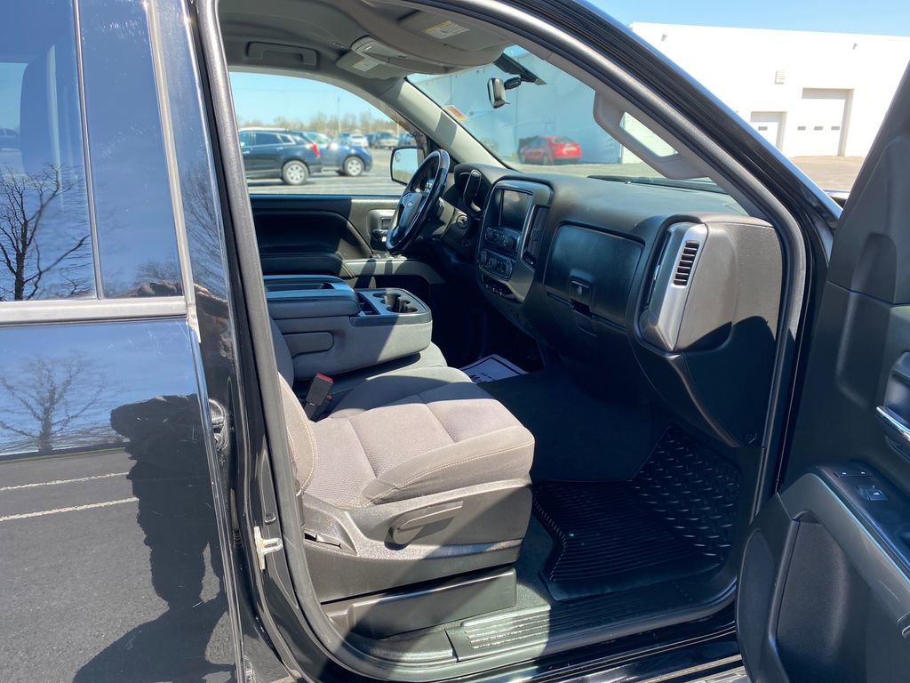 Used 2019 Chevrolet Silverado 1500 LT w/ All Star Edition image 12