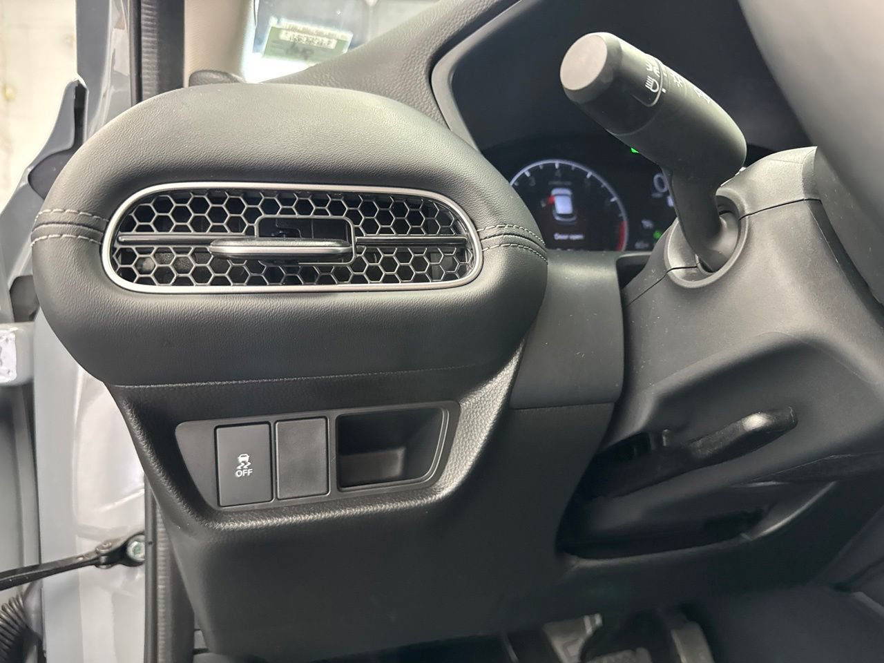 Used 2026 Honda HR-V EX-L image 35