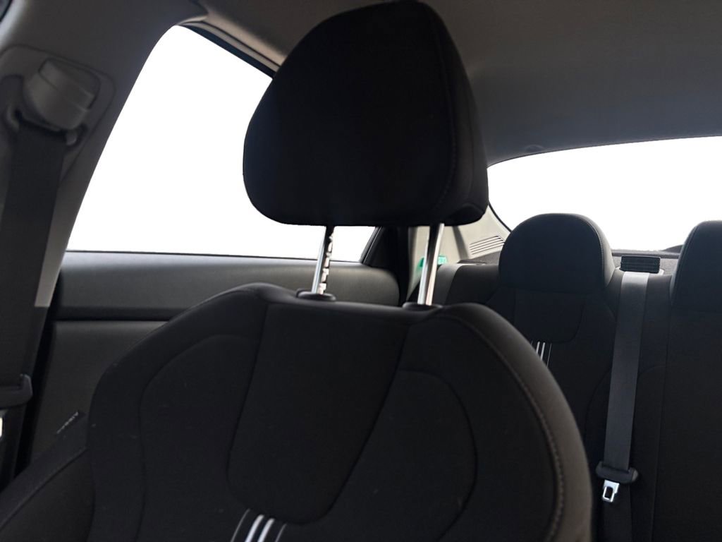 Used 2024 Hyundai Elantra SEL image 26