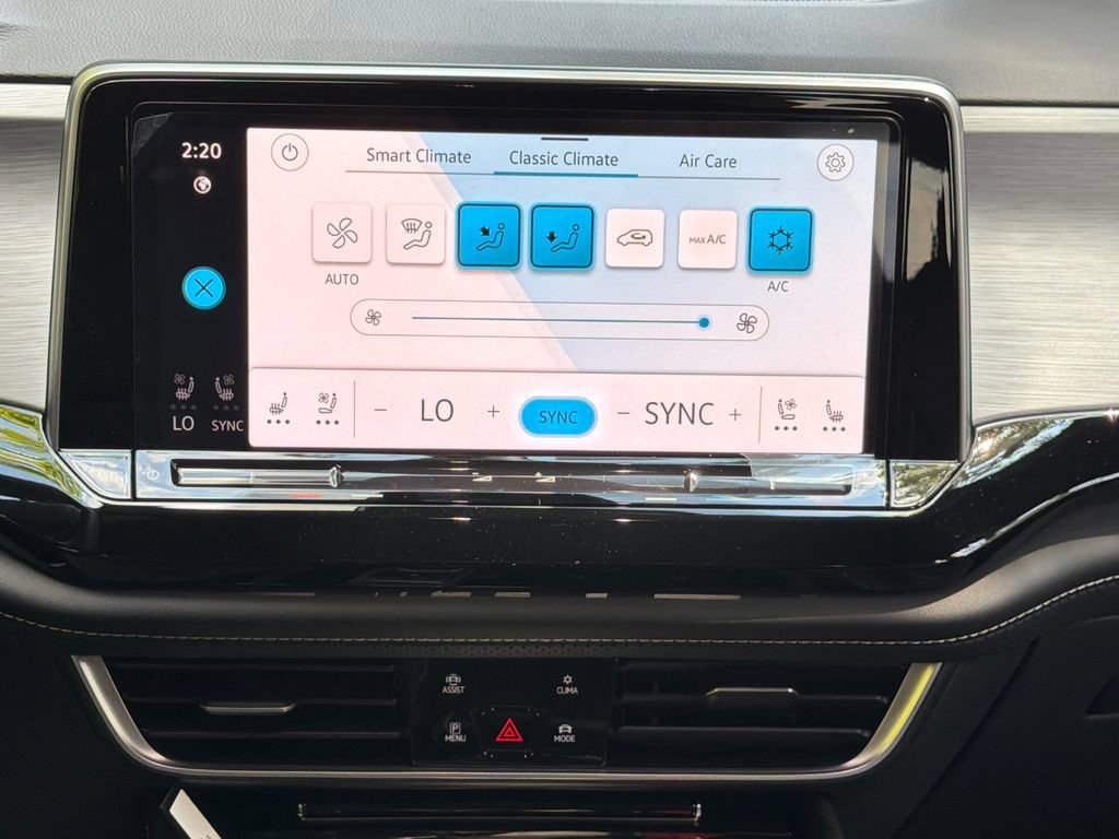 New 2026 Volkswagen Atlas Cross Sport SE AWD/4WD image 24