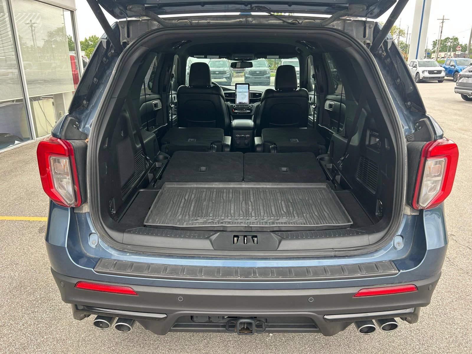 Used 2020 Ford Explorer ST w/ ST High-Performance Pack AWD/4WD image 9