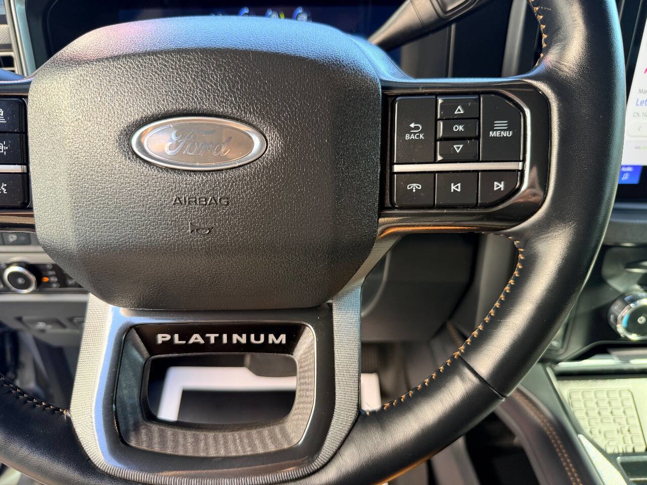 Used 2024 Ford F450 Platinum w/ FX4 Off-Road Package image 27