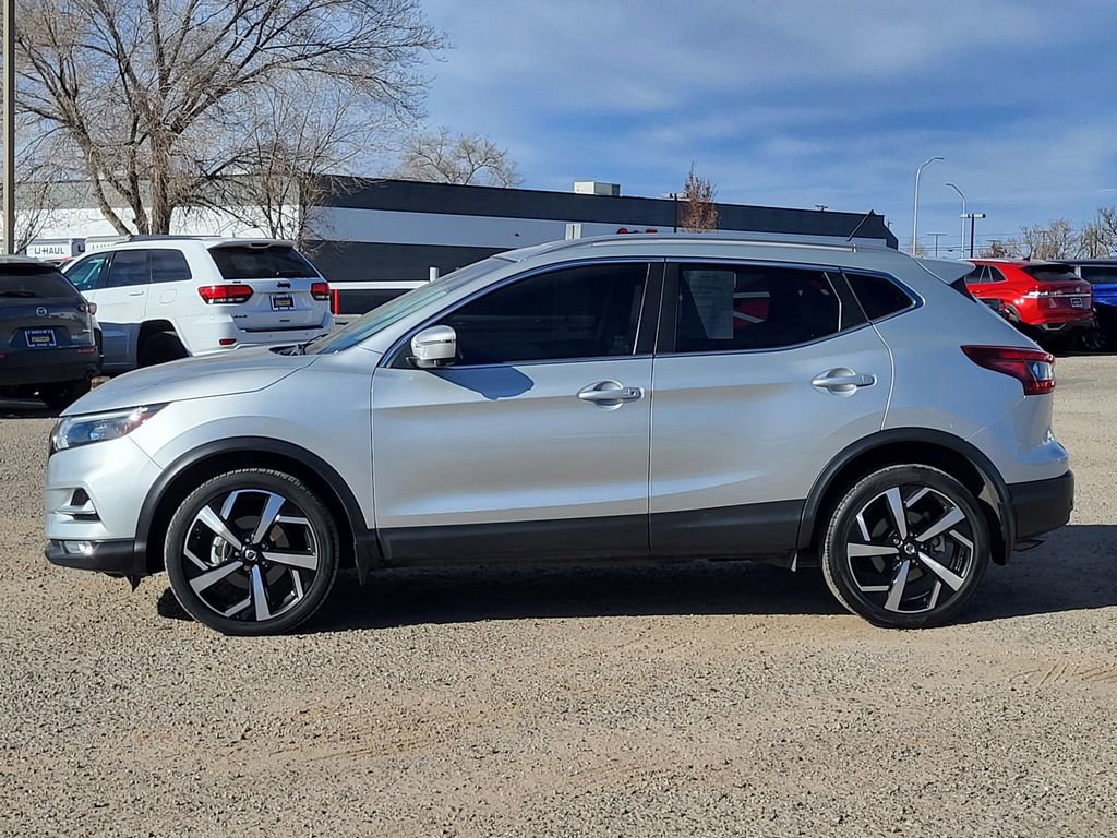 Used 2022 Nissan Rogue Sport SL w/ Premium Package image 4