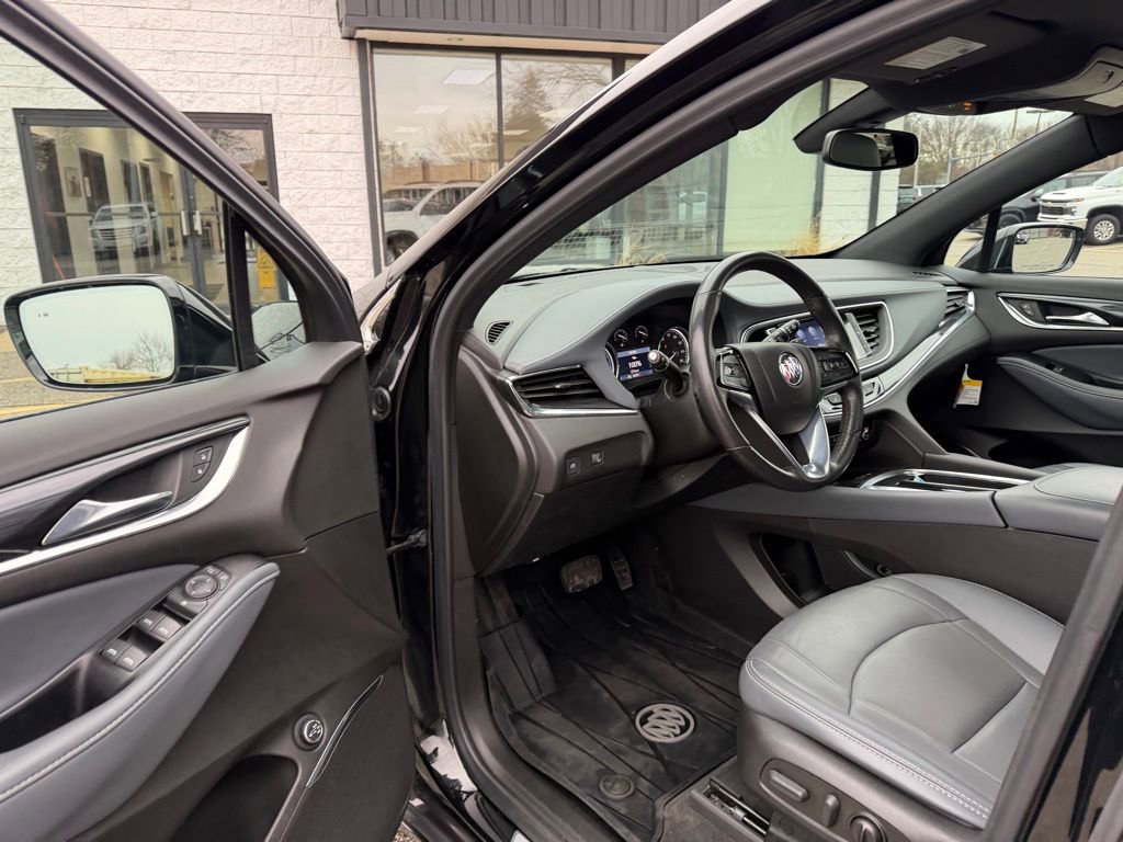 Used 2023 Buick Enclave Essence w/ Experience Buick Package image 21