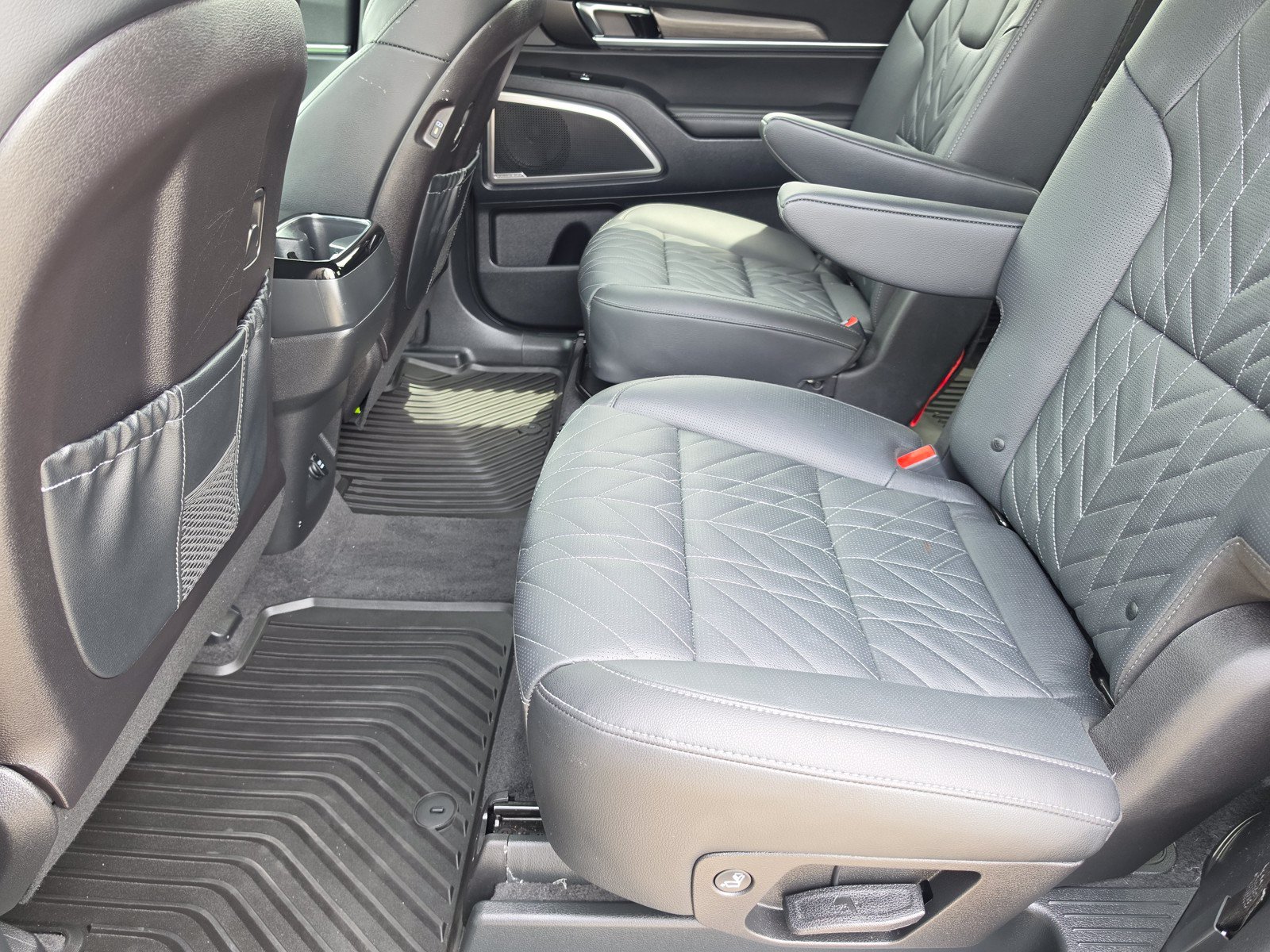 Used 2025 Kia Telluride EX X-Line AWD/4WD image 12