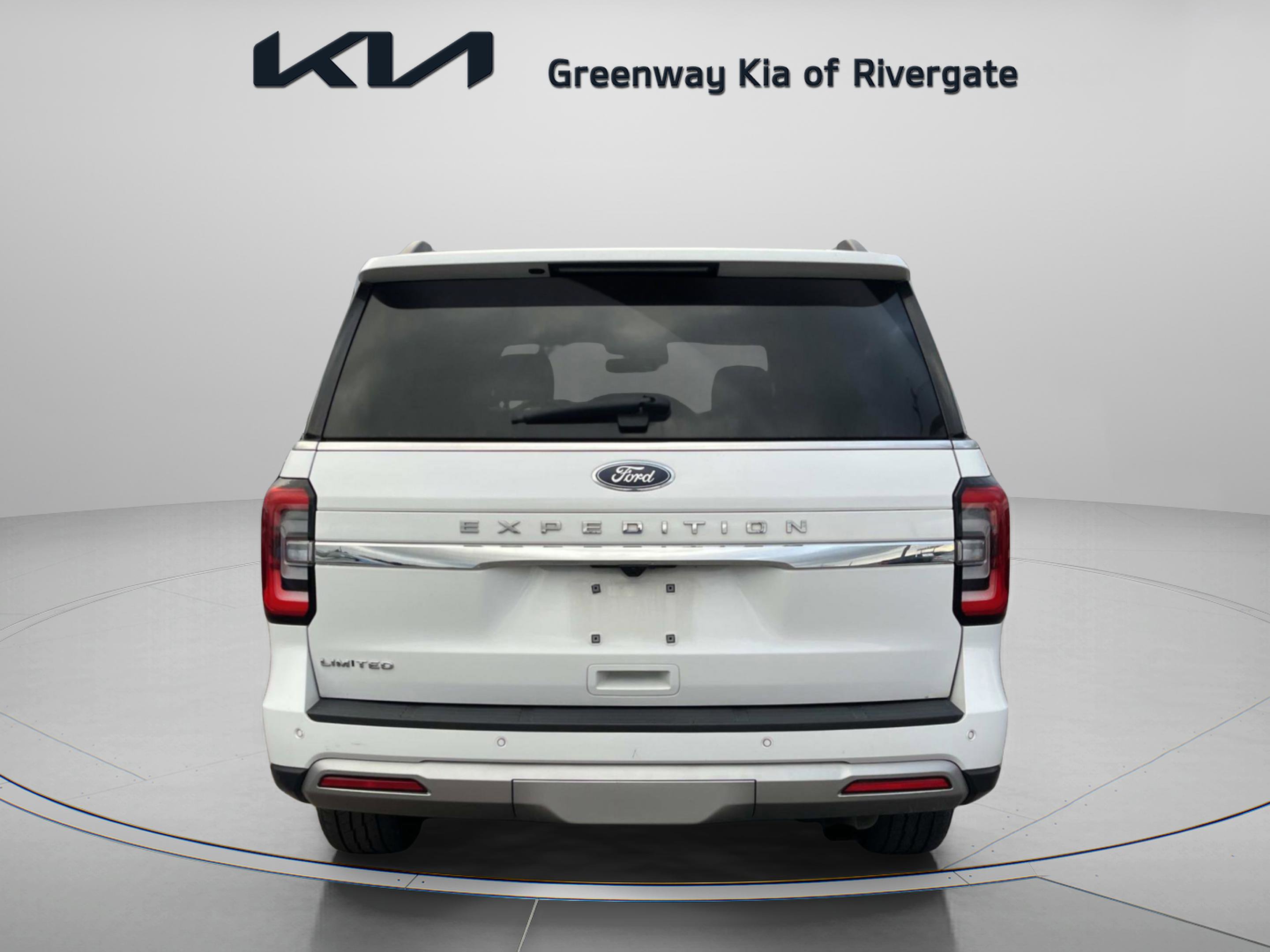 Used 2023 Ford Expedition Limited image 6