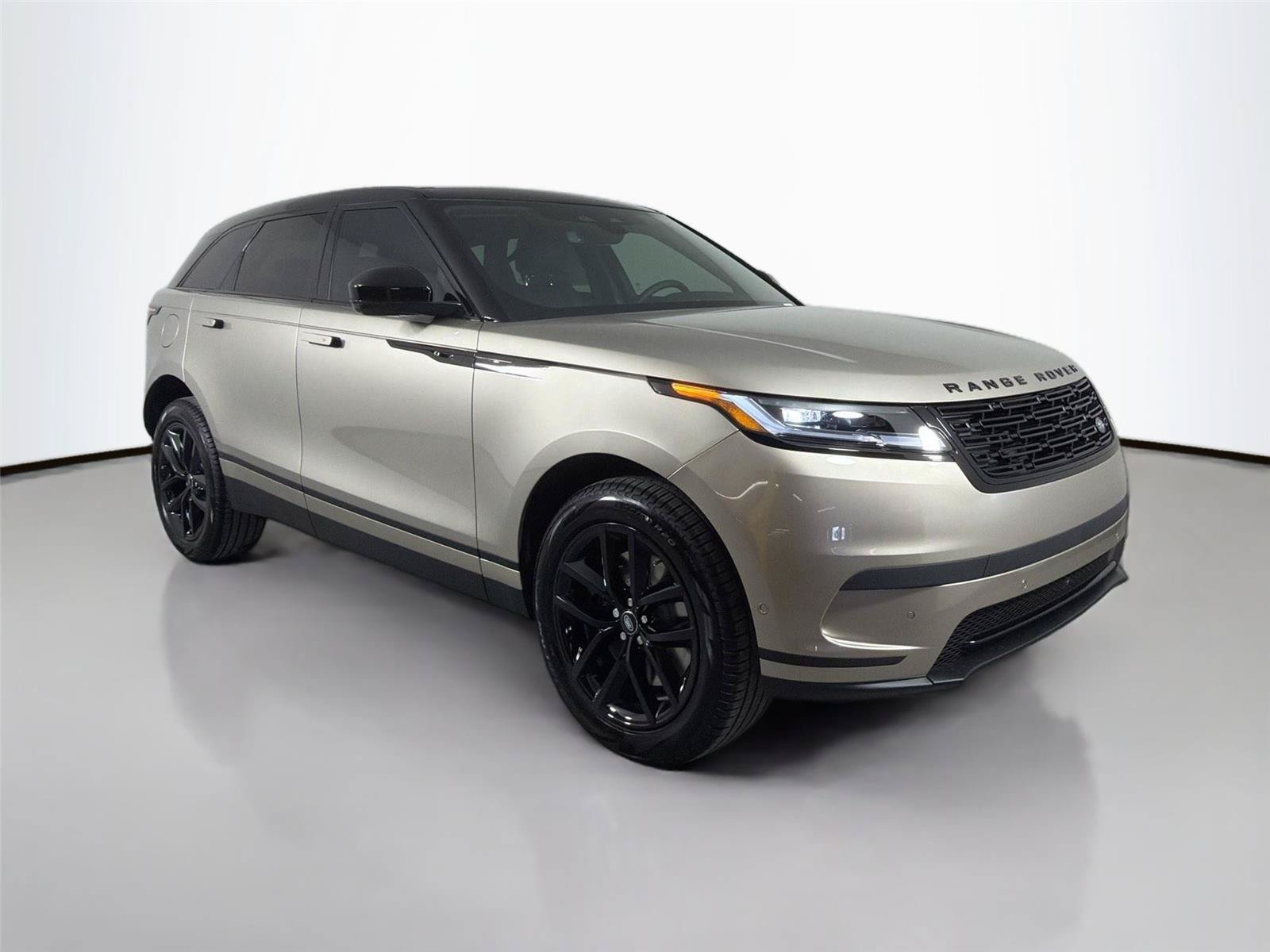 New 2026 Land Rover Range Rover Velar S AWD/4WD image 3