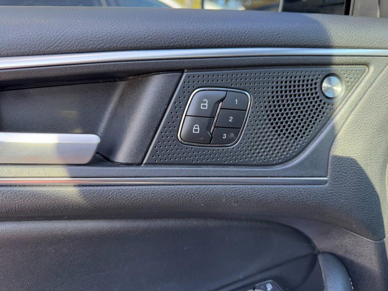 Used 2019 Ford Edge ST w/ Equipment Group 401A image 17