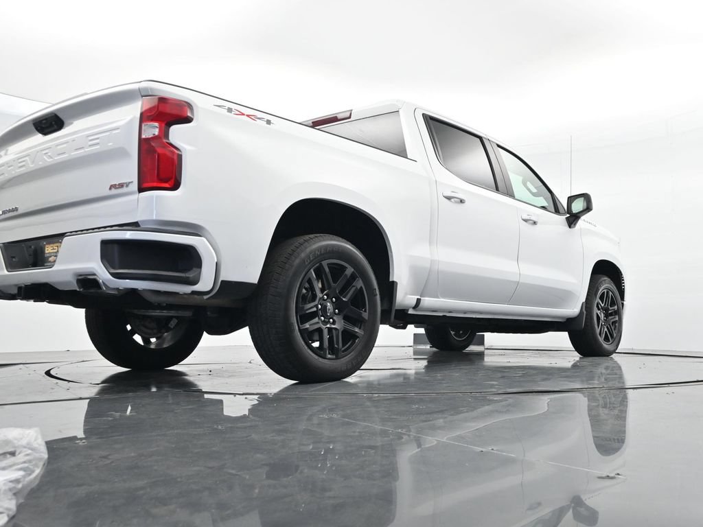 Used 2025 Chevrolet Silverado 1500 RST w/ LPO, Liner Protection Package AWD/4WD image 31