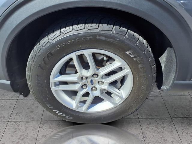 Used 2025 Ford Explorer Active w/ Active Comfort Package RWD image 6