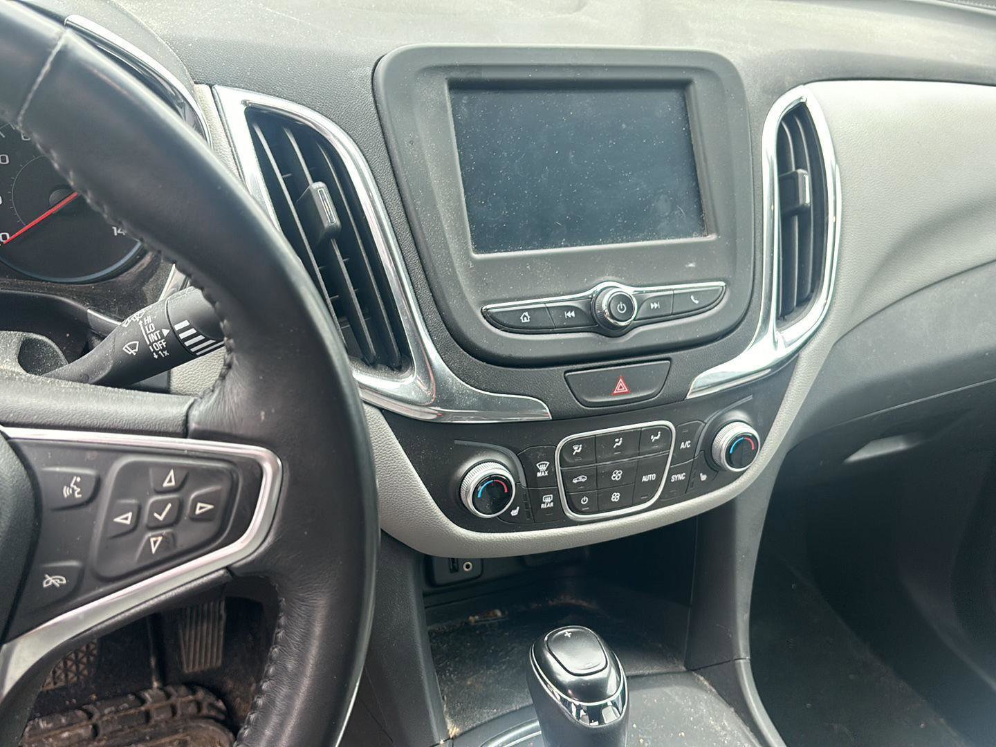 Used 2018 Chevrolet Equinox LT image 21