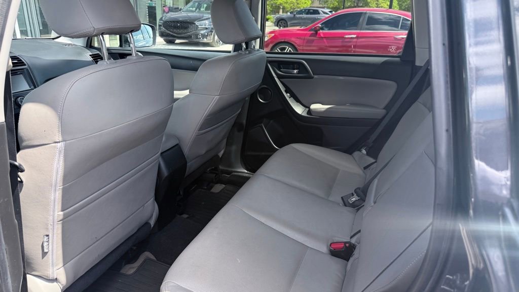 Used 2015 Subaru Forester 2.5i Touring w/ Eyesight & Navigation System AWD/4WD image 13