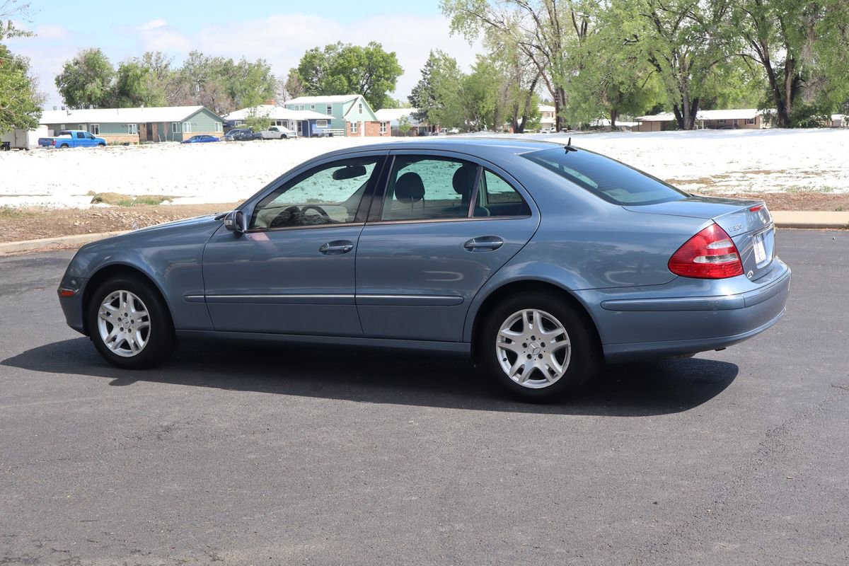 Used 2005 Mercedes-Benz E 320 4MATIC Sedan image 8