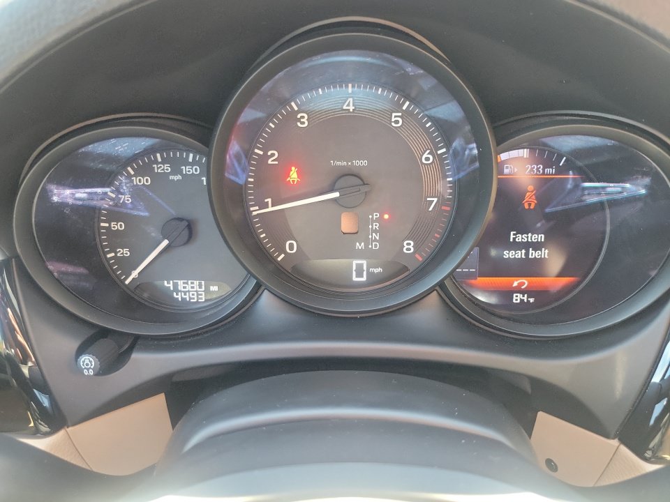 Used 2023 Porsche Macan AWD/4WD image 11