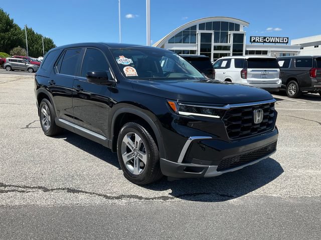 Used 2025 Honda Pilot EX-L image 3