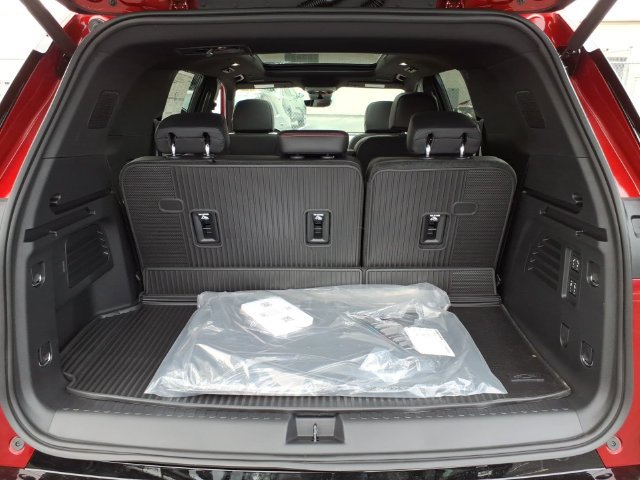 New 2027 Chevrolet Traverse RS w/ LPO, Floor Liner Package AWD/4WD image 11