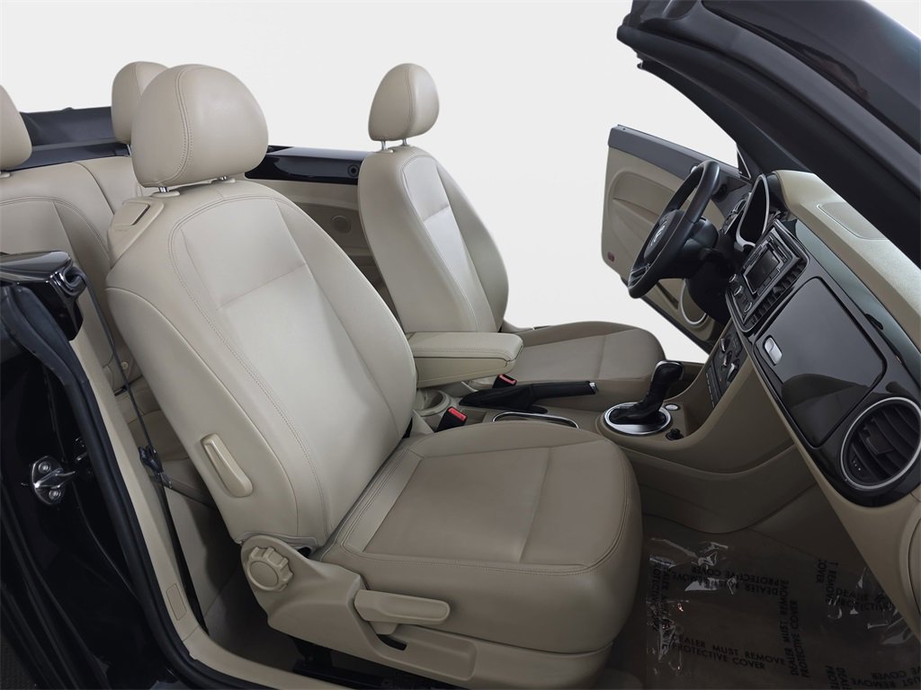 Used 2014 Volkswagen Beetle 2.5 image 11