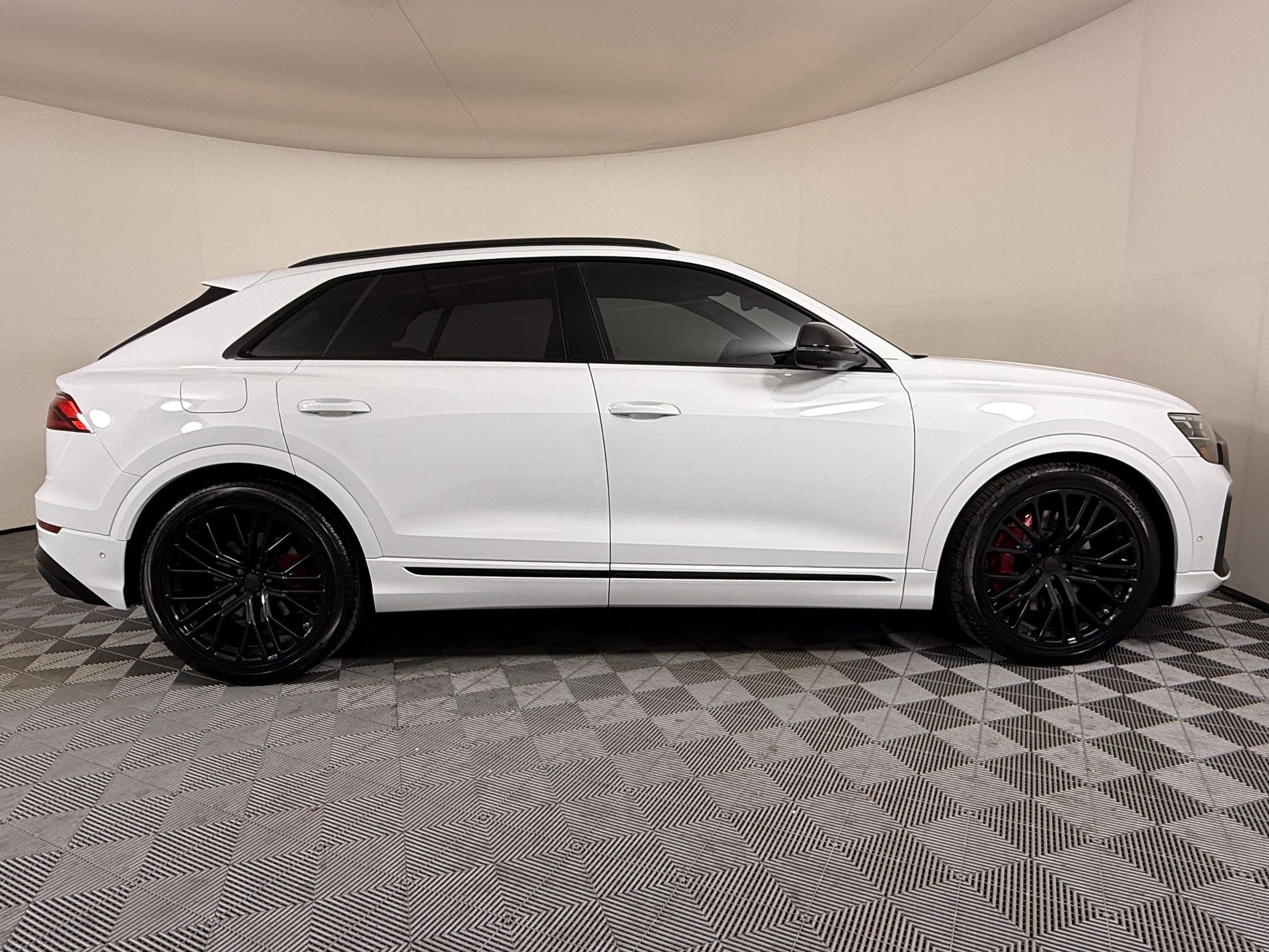 New 2026 Audi SQ8 Prestige image 8
