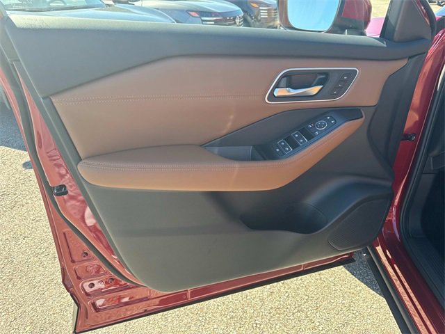 New 2026 Nissan Rogue Platinum w/ Platinum Premium Package image 18