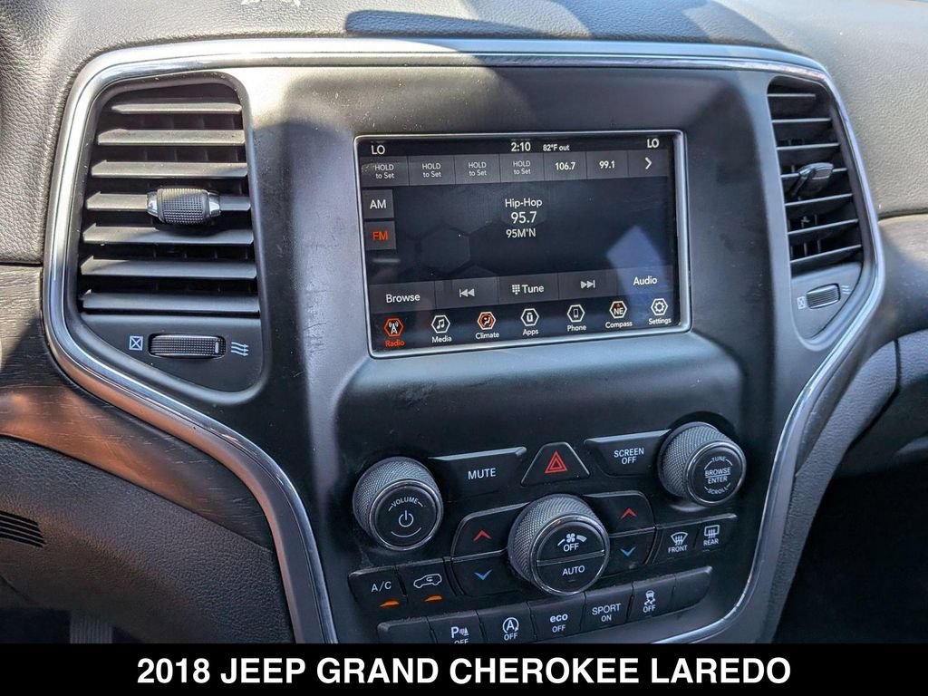 Used 2018 Jeep Grand Cherokee Laredo RWD image 25