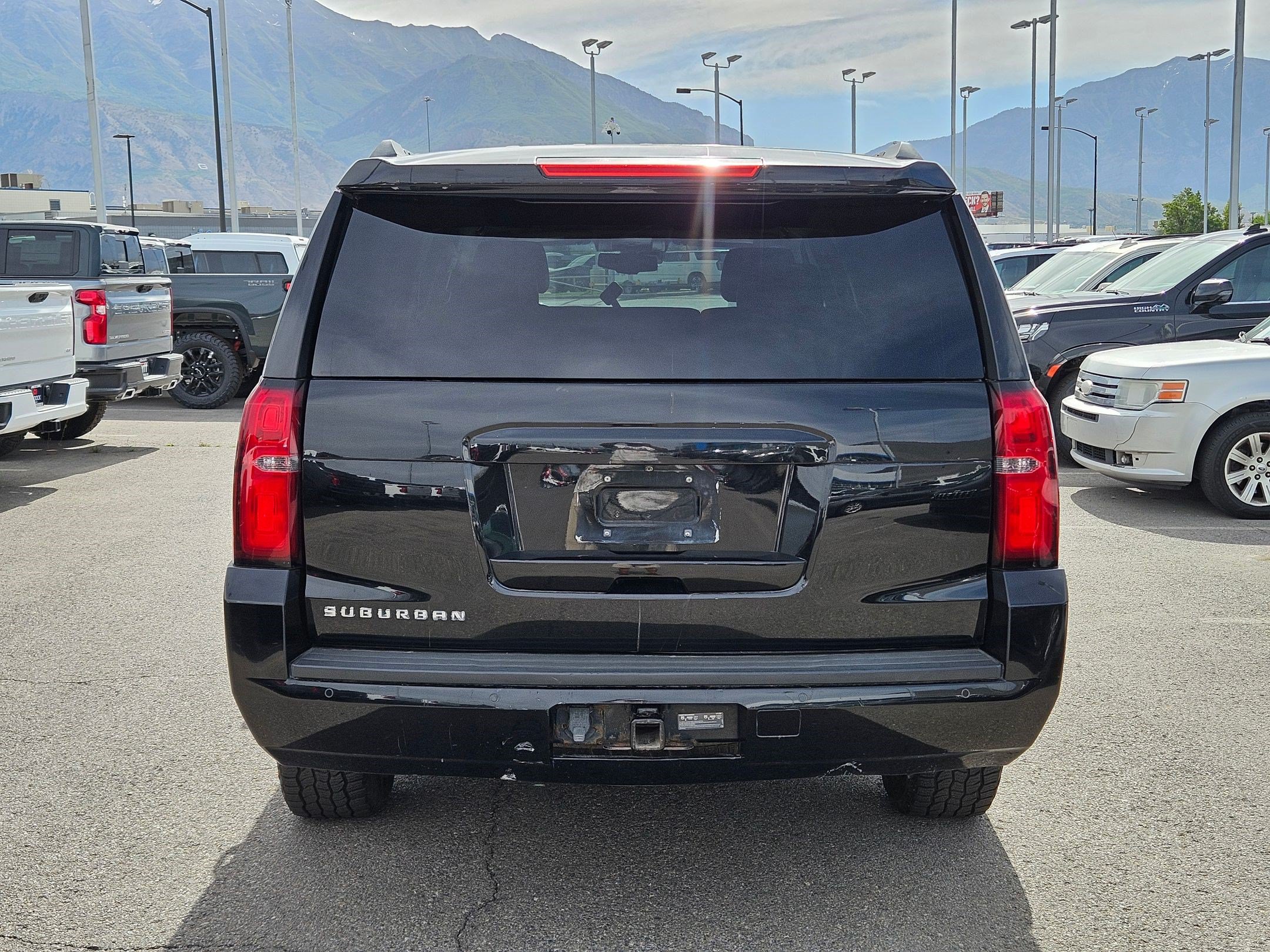 Used 2015 Chevrolet Suburban LT AWD/4WD image 4